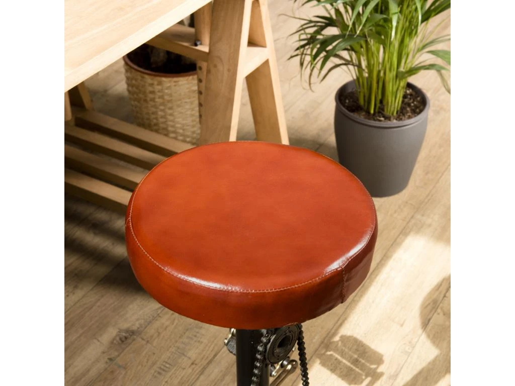 ROBIN - Tabouret De Bar Industriel Cuir Marron Pieds Métal Noir Déco Pédales 6 ROBIN - Tabouret De Bar Industriel Cuir Marron Pieds Métal Noir Déco Pédales – Image 4